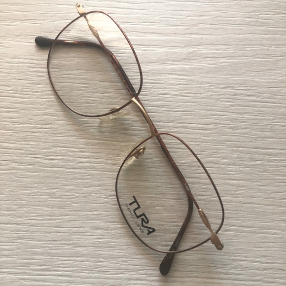 TURA eyeglasses - Picture 3 of 9